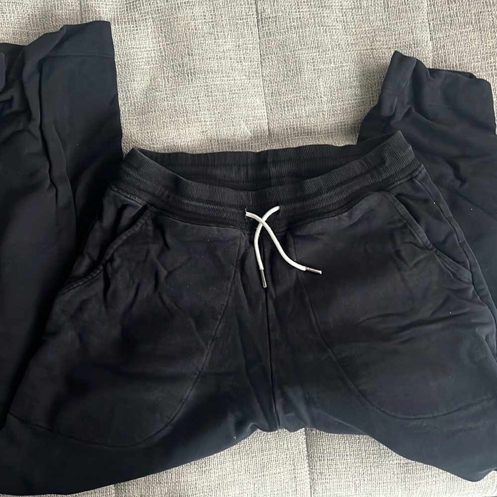 Kotn cropped cotton sweatpants